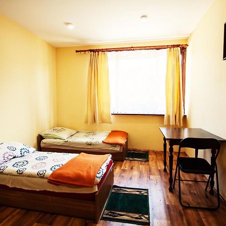 Kremenaros Hostel Ustrzyki Górne Kamer foto