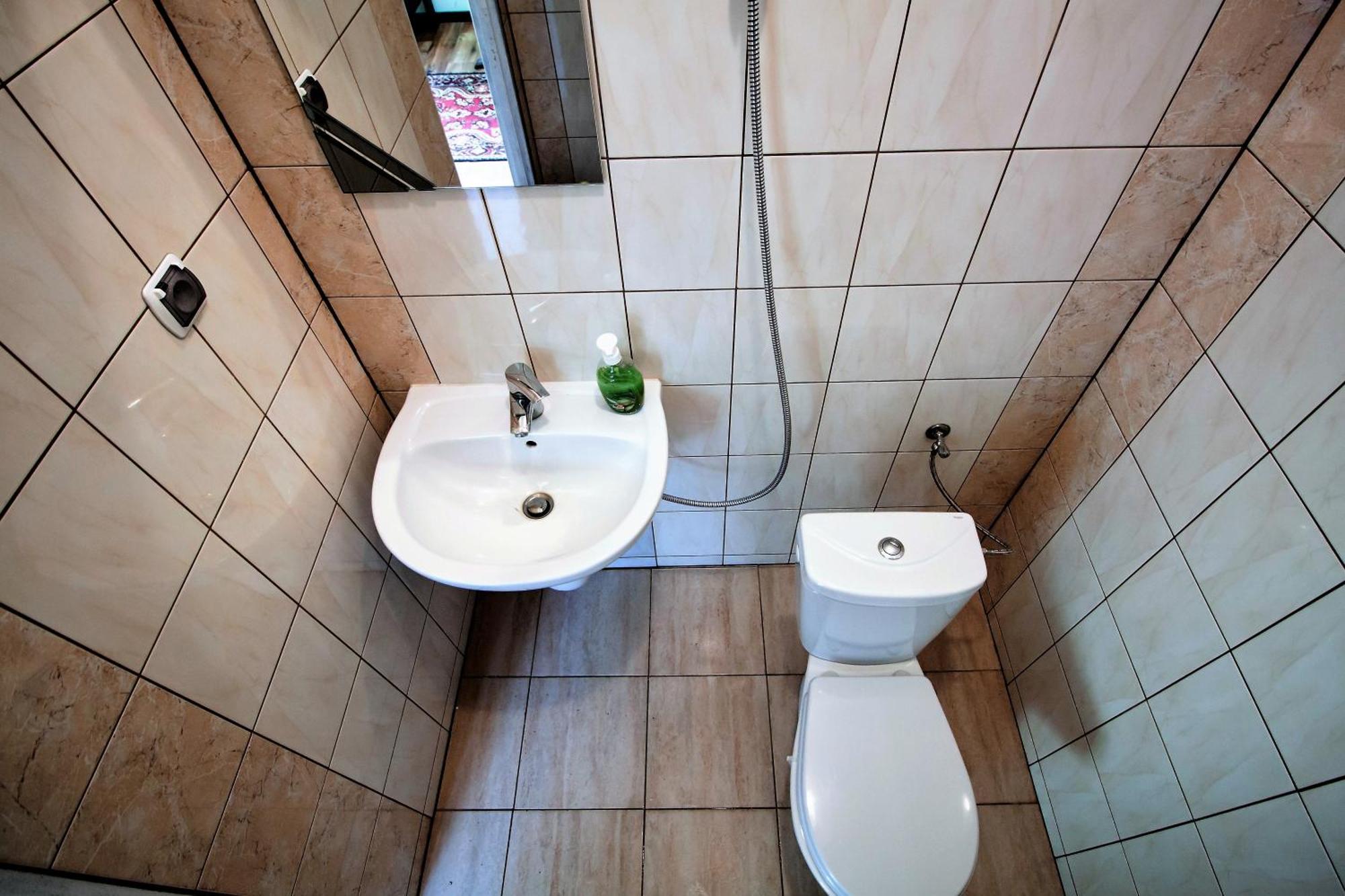 Kremenaros Hostel Ustrzyki Górne Kamer foto
