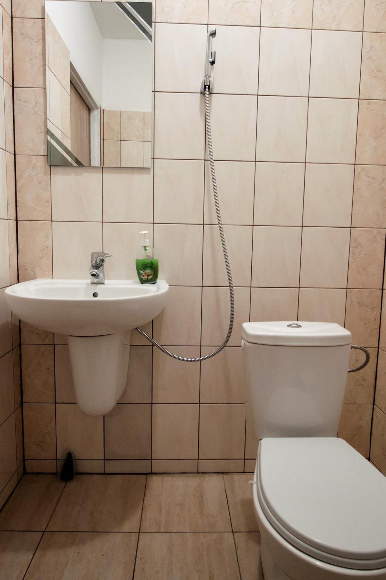 Kremenaros Hostel Ustrzyki Górne Kamer foto