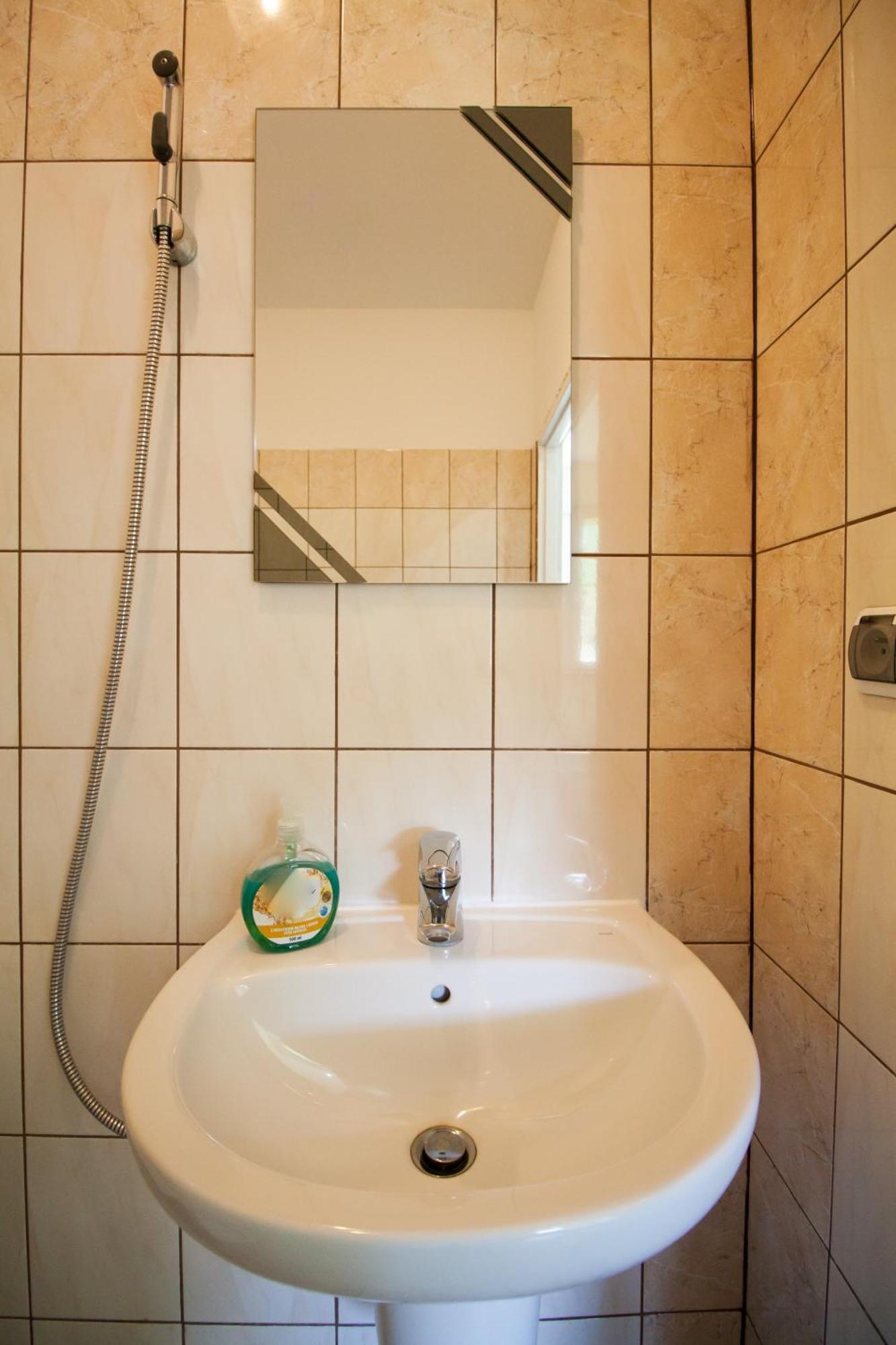 Kremenaros Hostel Ustrzyki Górne Kamer foto