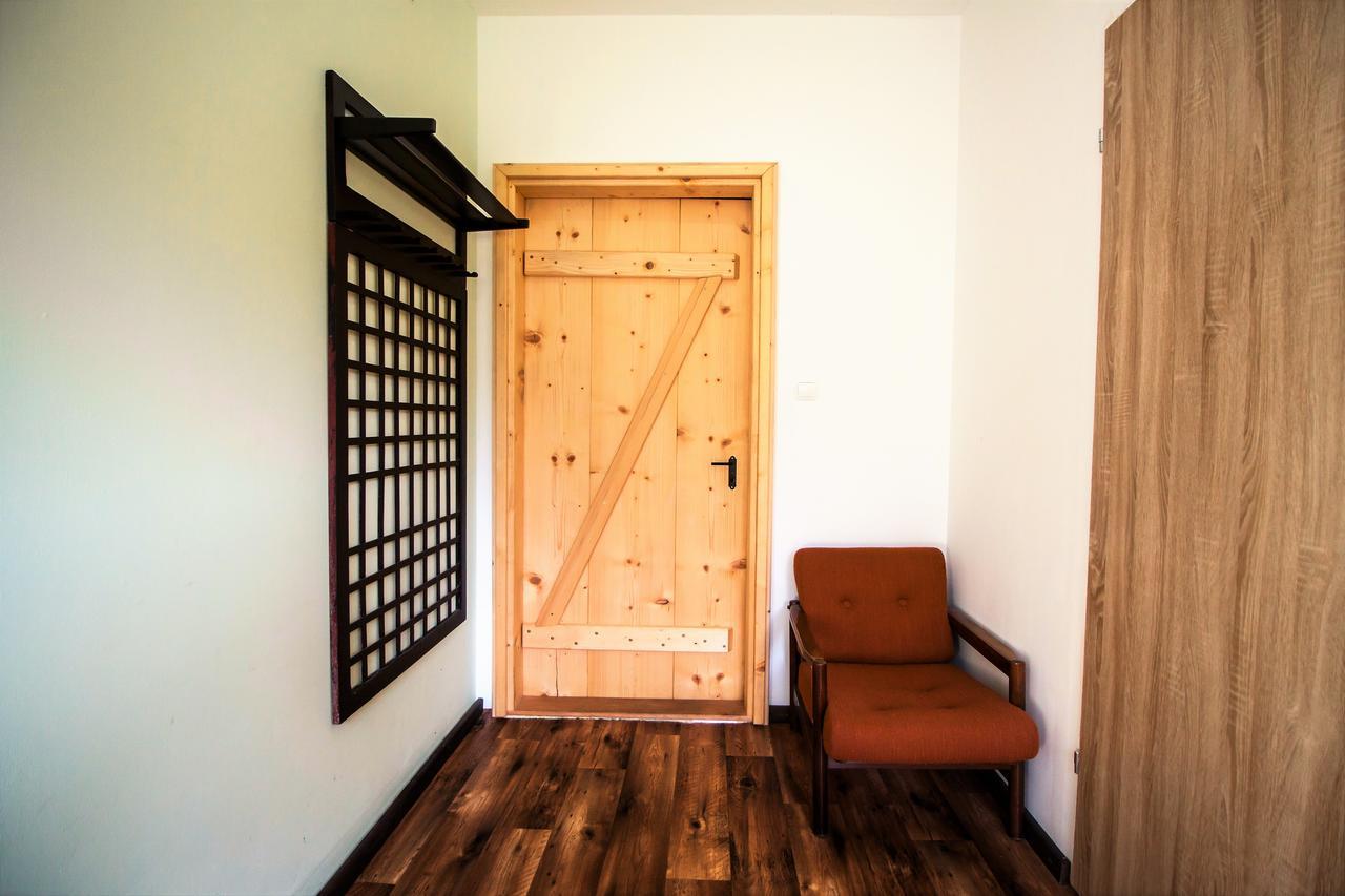 Kremenaros Hostel Ustrzyki Górne Buitenkant foto
